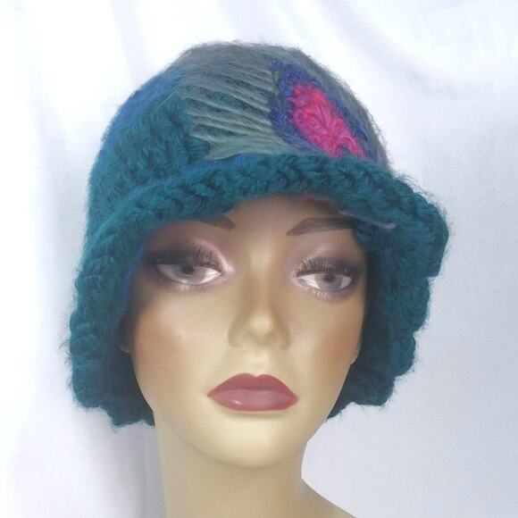 NEW Crochet Peacock Feather Hat Hand Crafted Green Blue Pink Colors Warm Beanie - Picture 3 of 12
